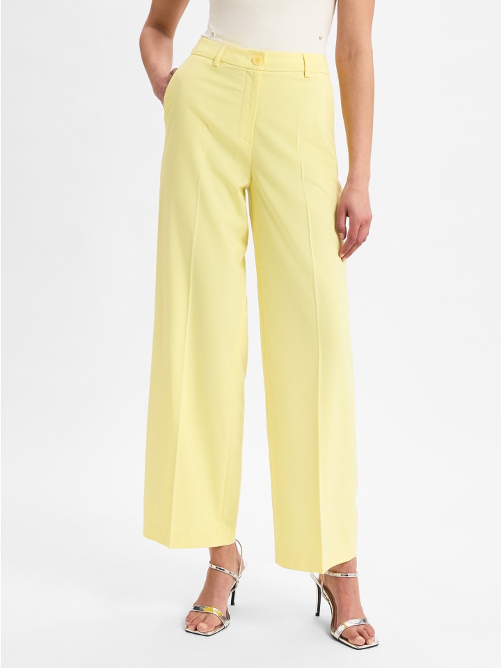 

Брюки желтого цвета More & More