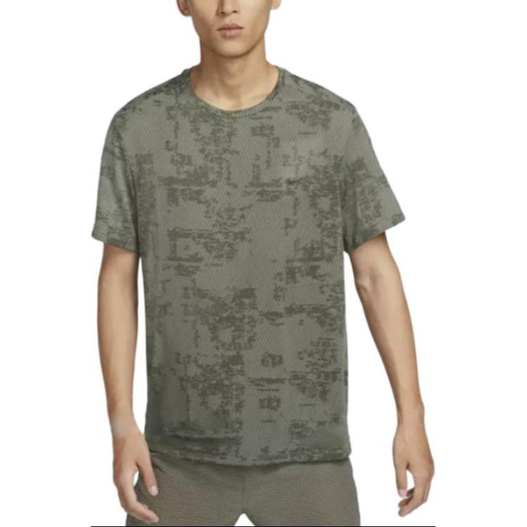 

Nike Футболка для бега мужская green