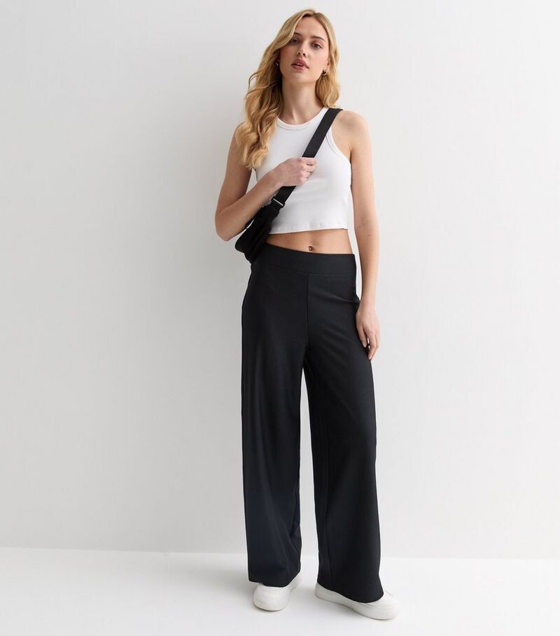 

Черные широкие брюки из джерси в рубчик New Look, черный