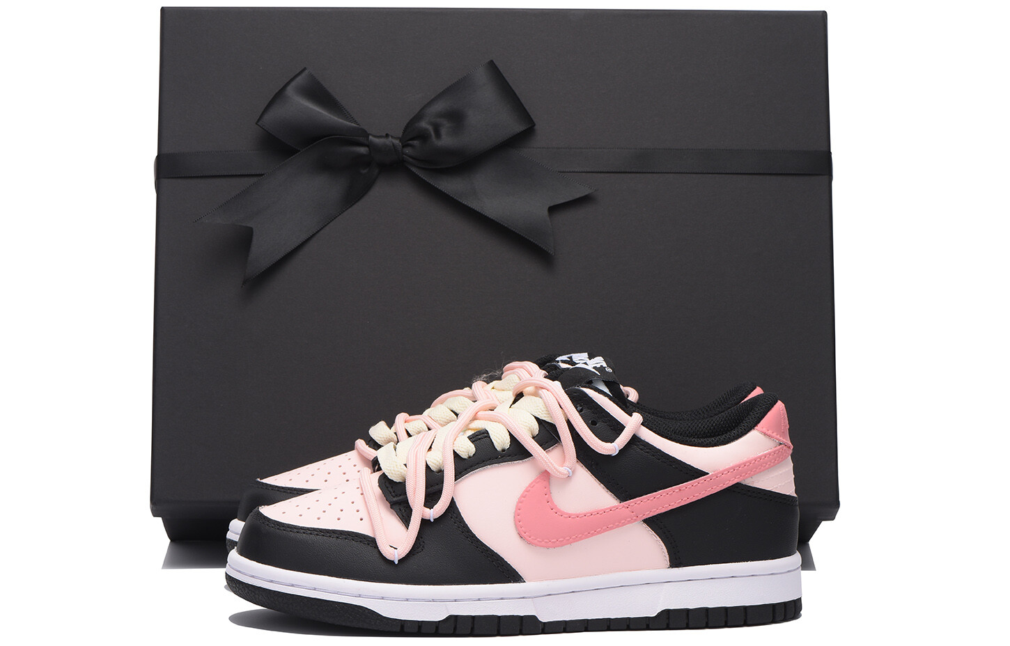 

Кроссовки Nike Dunk Skateboarding Shoes Women's Low-top Black/Pink, розовый