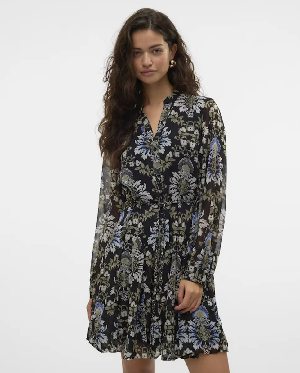 

Короткое платье из воздушной ткани Vero Moda, многоцветный