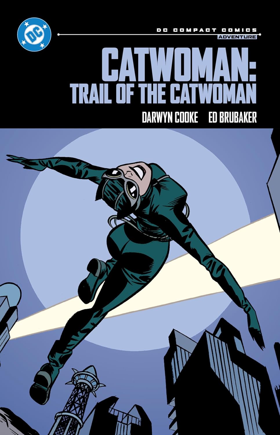 

Catwoman: Trail of the Catwoman: DC Compact Comics Edition (DC Comics)