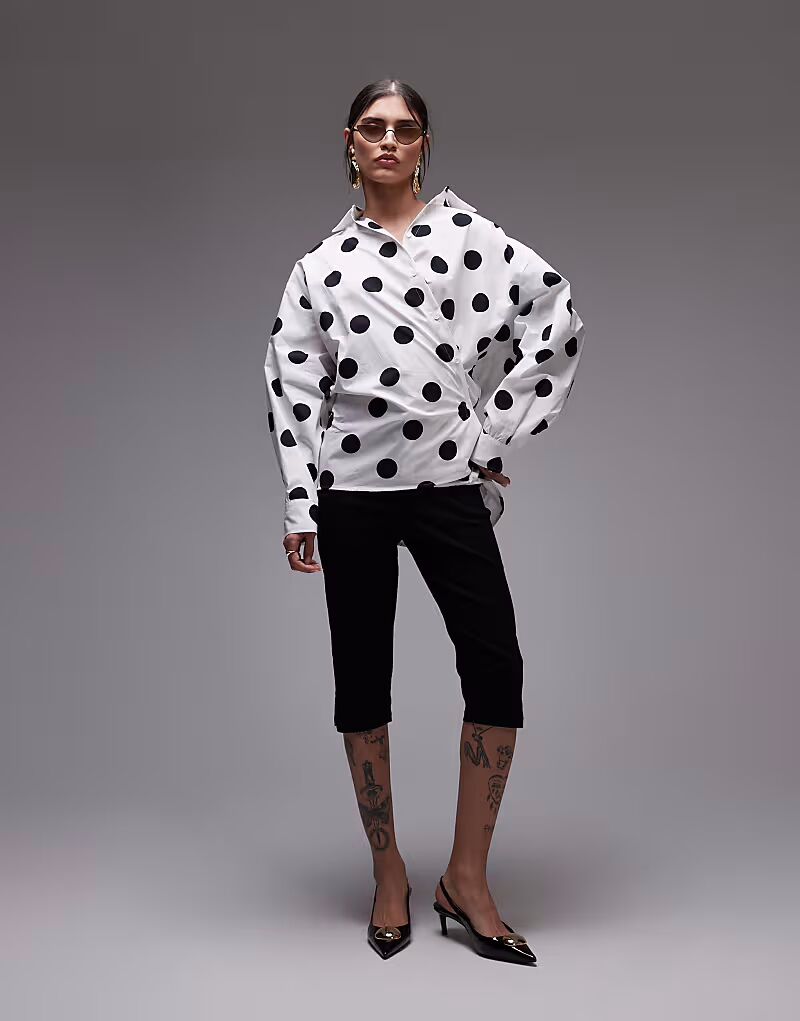 

Рубашка ASOS DESIGN из поплина с завязками и запахом в горошек
