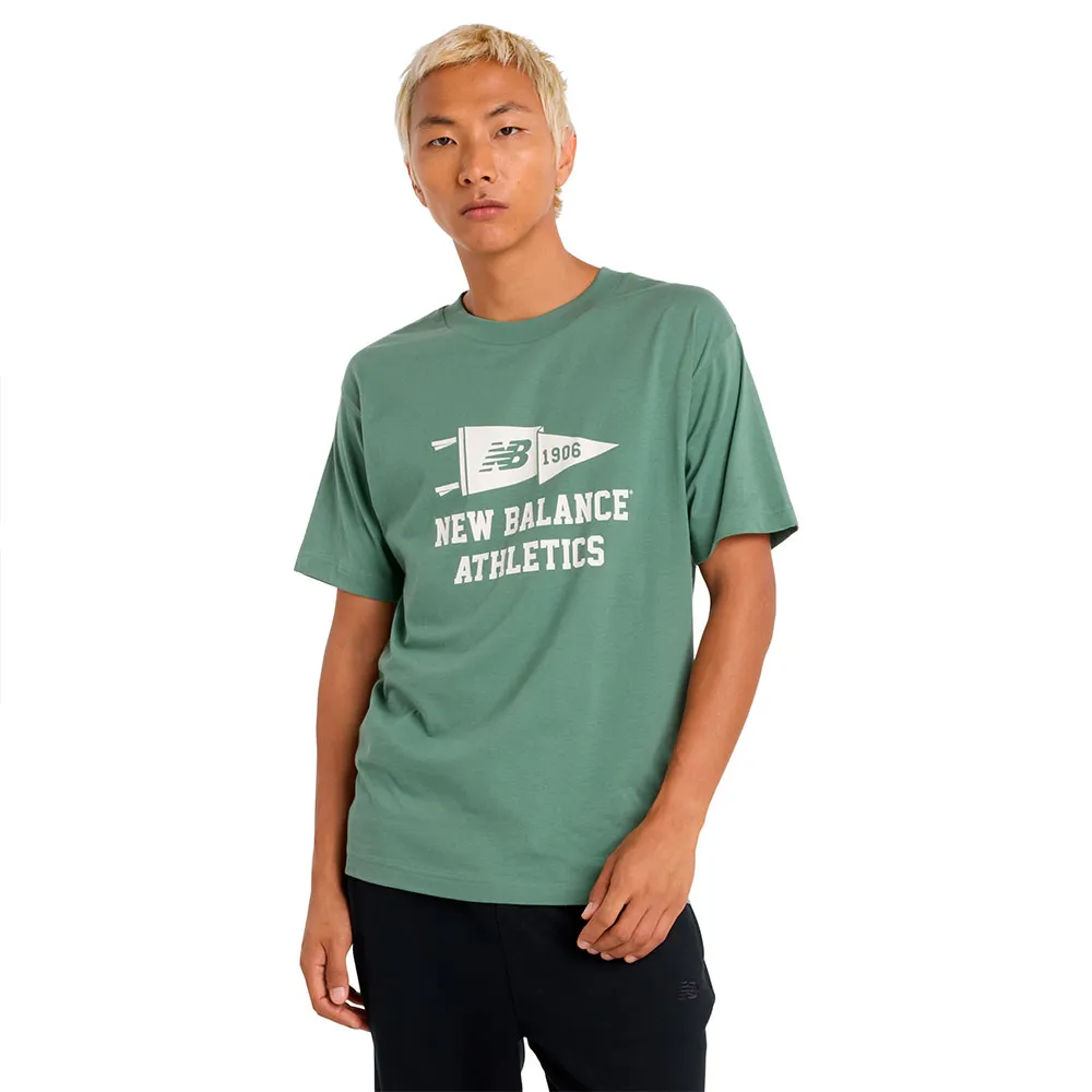

Футболка с коротким рукавом New Balance Varsity Pennant, зеленый