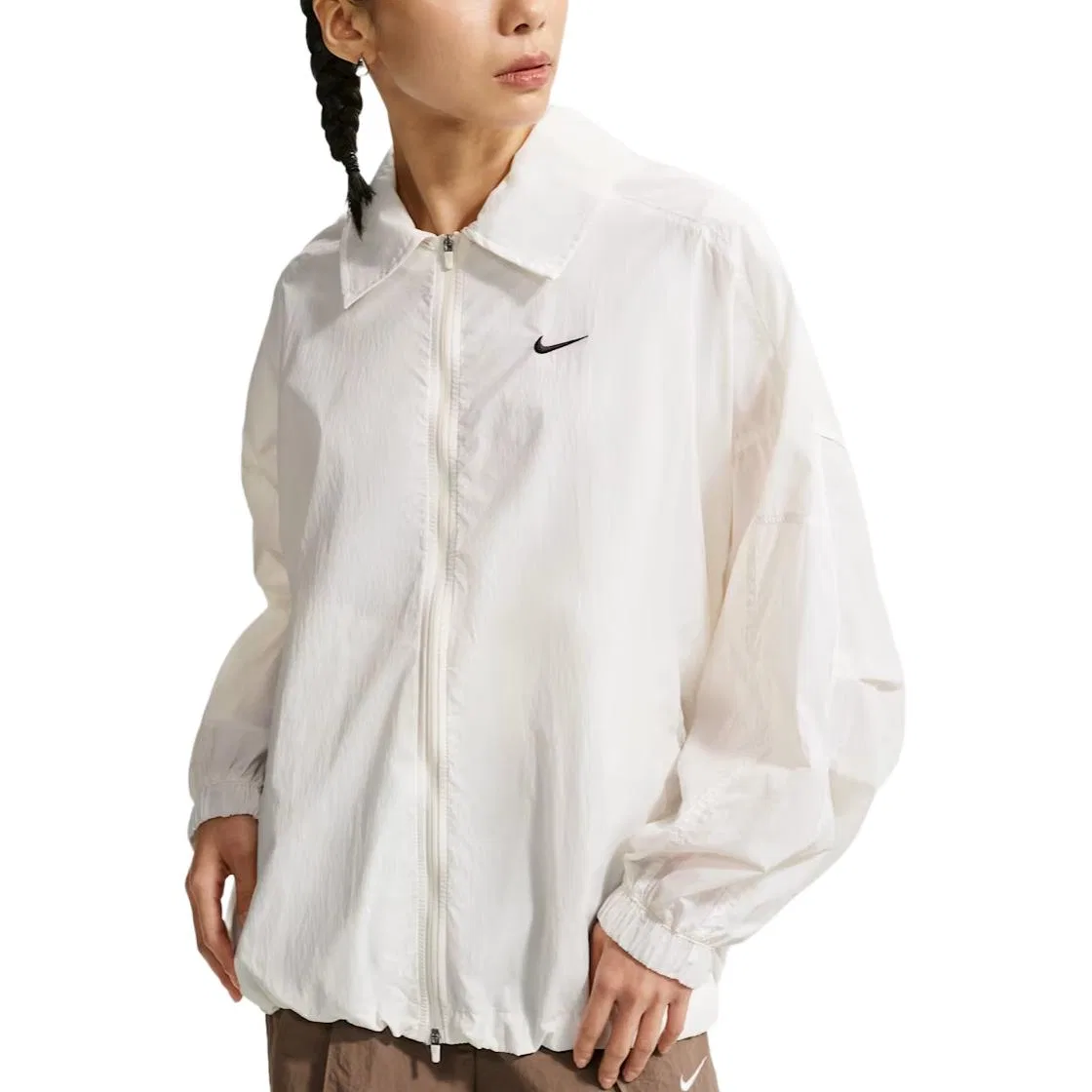 Куртка женская Sail White/Black, лацкан, средняя посадка Nike — фото 4