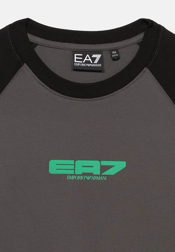 Футболка унисекс с принтом Ea7 Emporio Armani, Gray — фото 4