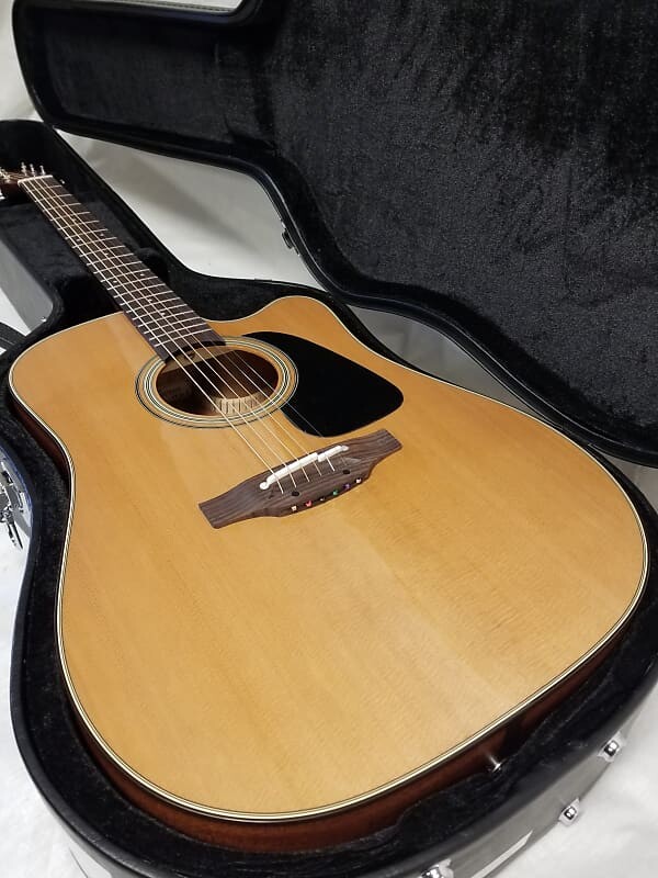 

Акустическая гитара Takamine P1DC Pro-Series Solid Cedar Top Cutaway Acoustic./ Elec. Dreadnought Guitar, CT-4BII Electronics W/C