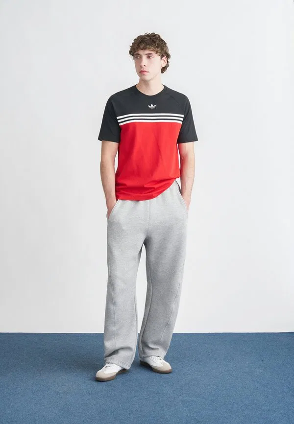 Спортивные штаны spacer с открытым низом Adidas Originals, Medium Grey Heather — фото 2