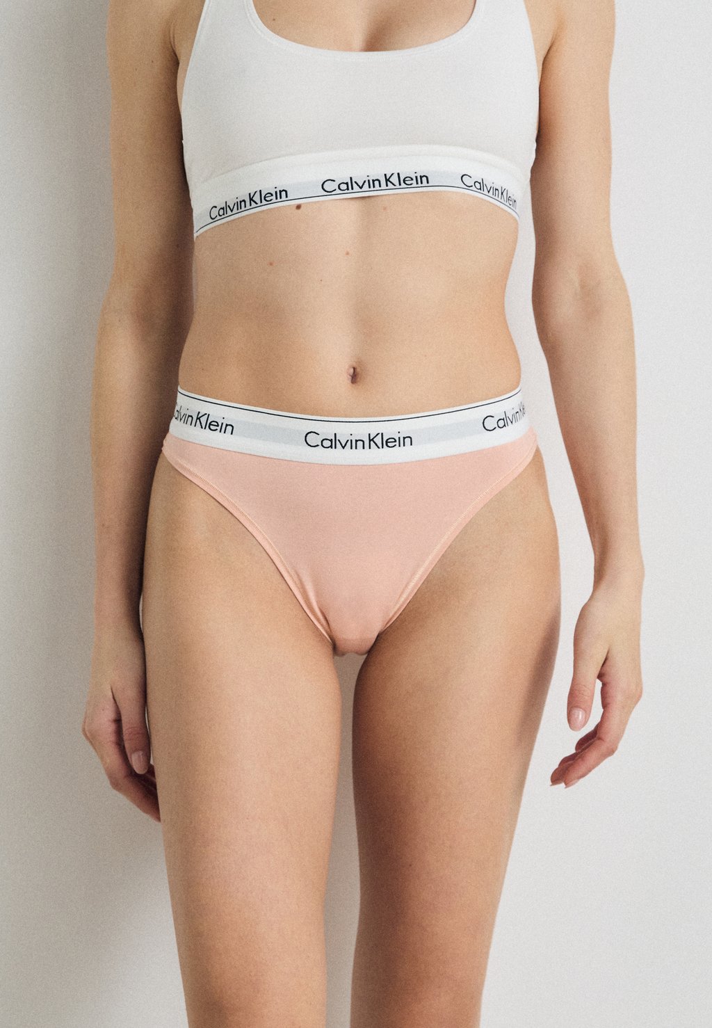 

Трусы HIGH LEG MODERN Calvin Klein Underwear, лосось