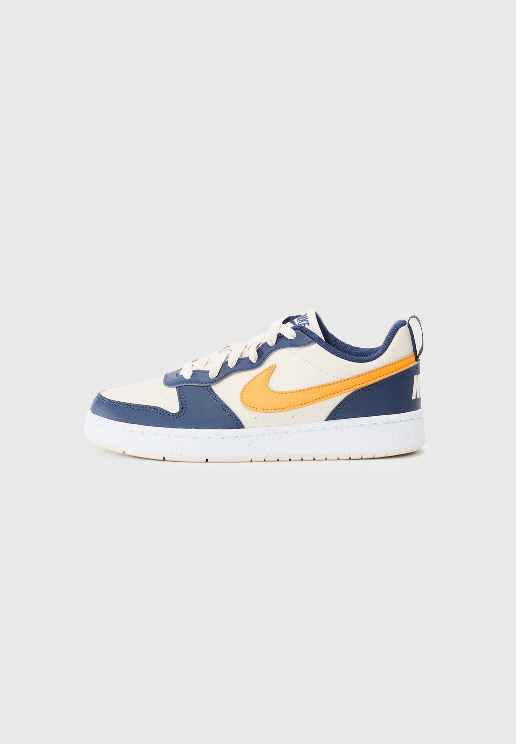 

Кроссовки COURT BOROUGH RECRAFT UNISEX Nike Sportswear, бежевый