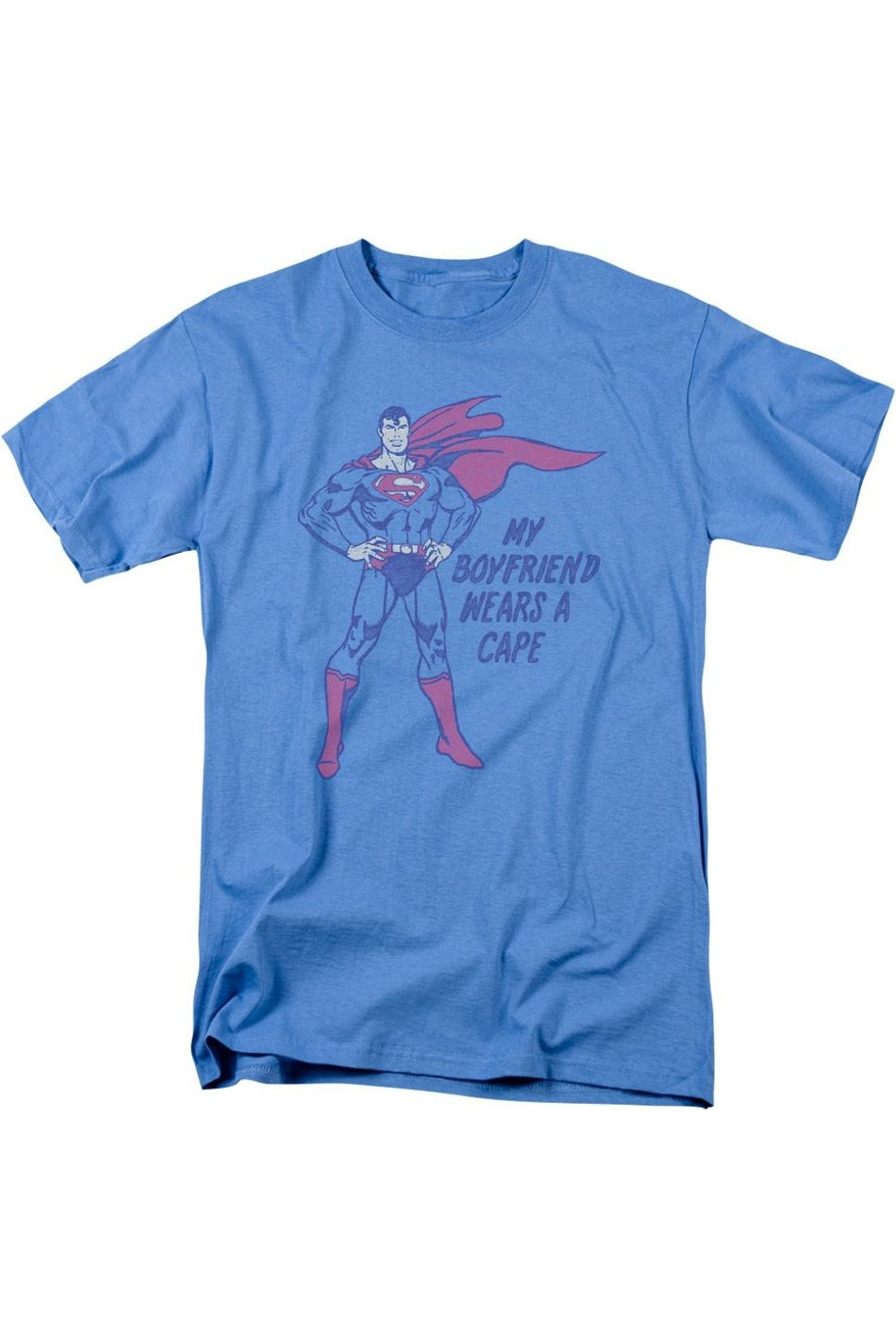 

DC Comics Wears A Cape Короткий рукав взрослая футболка / футболка Gildan, цвет carolina blue