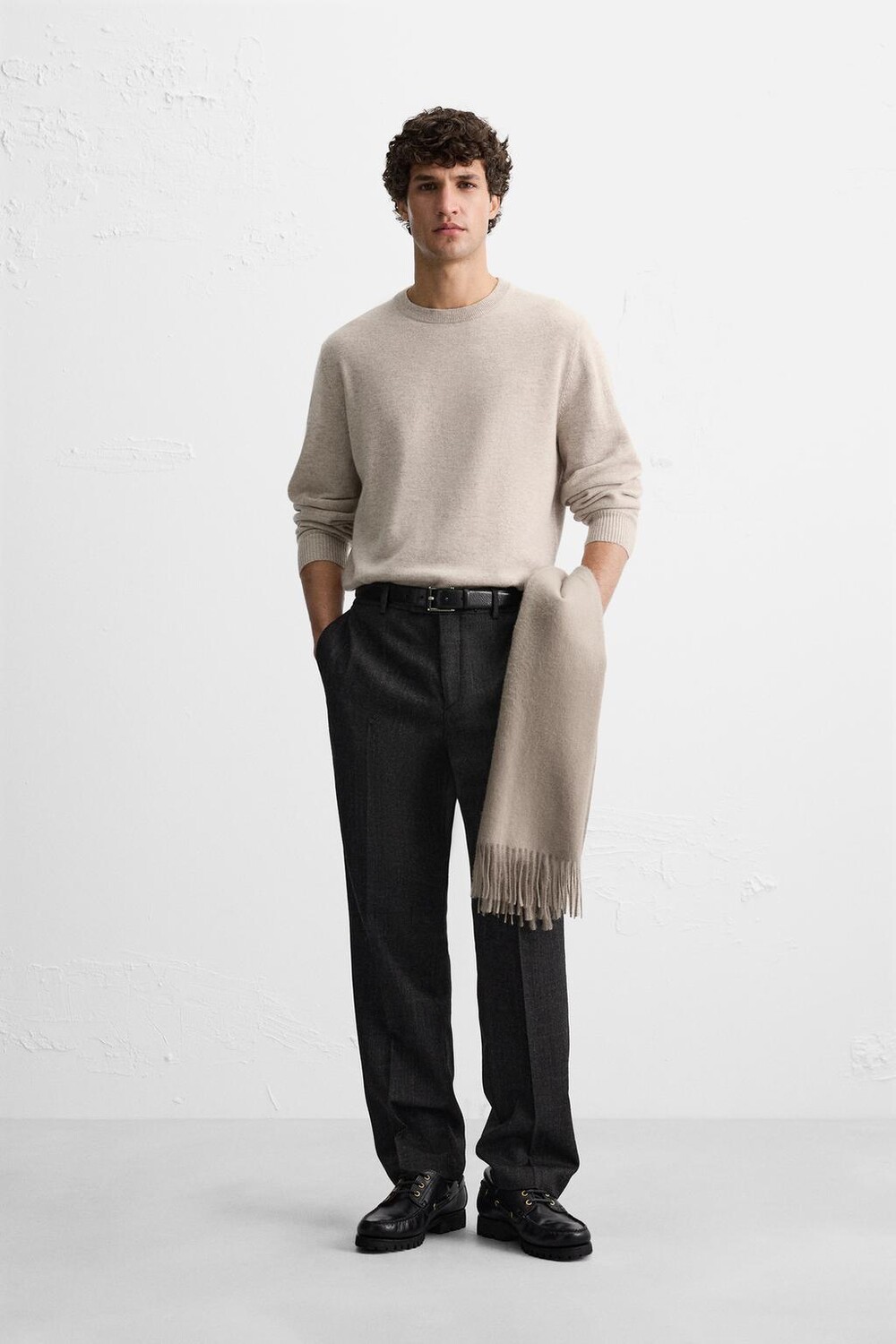 

Свитер из 100% шерсти ZARA, бежевый мергель