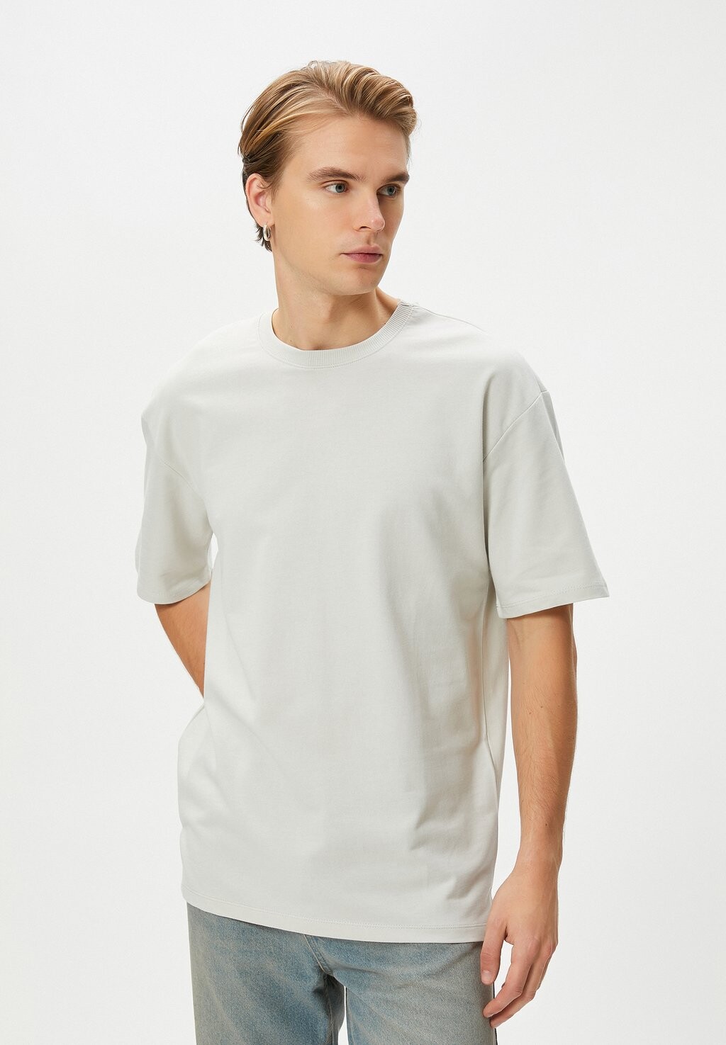 

Базовая футболка LOOSE FIT CREW NECK SHORT SLEEVE Koton, серый