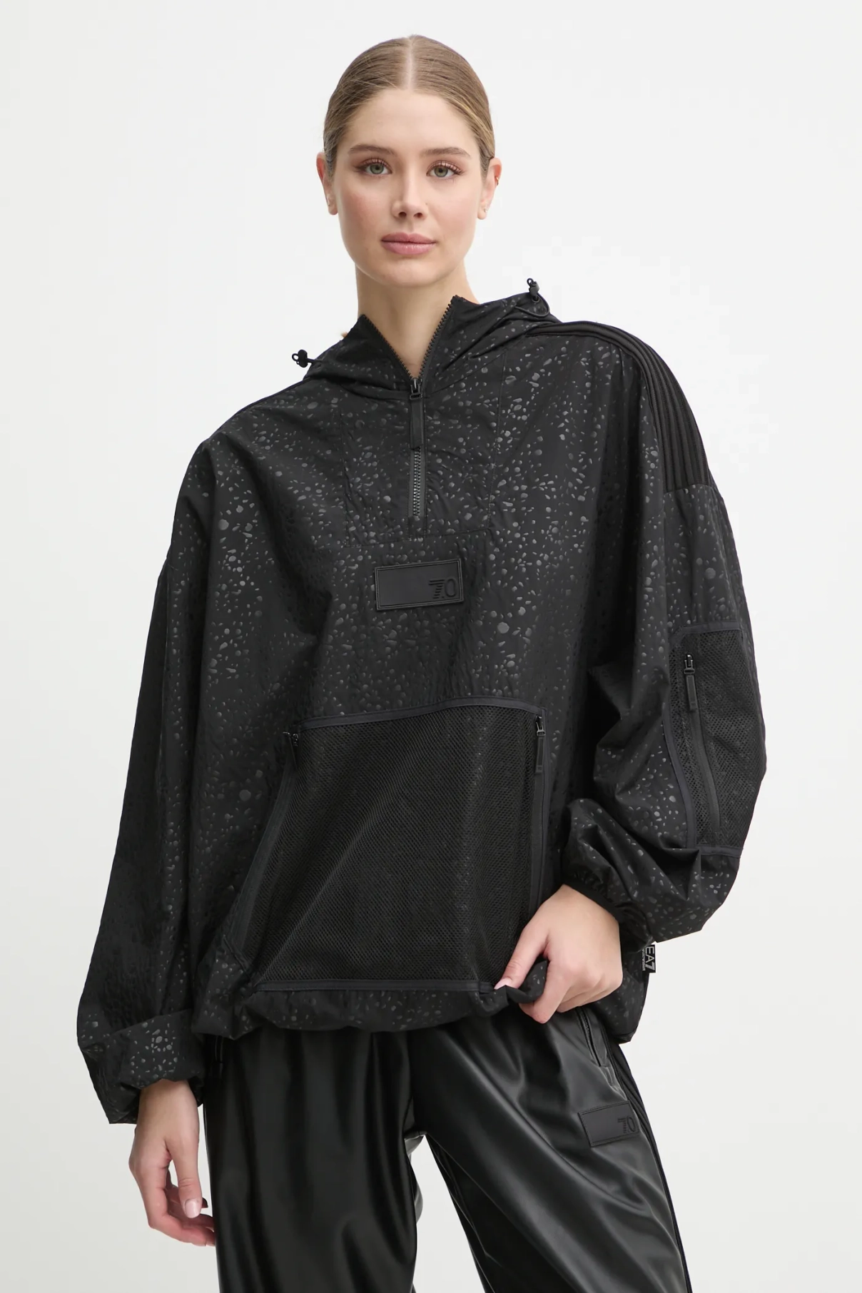 

Спортивная куртка EA7 Emporio Armani, черный