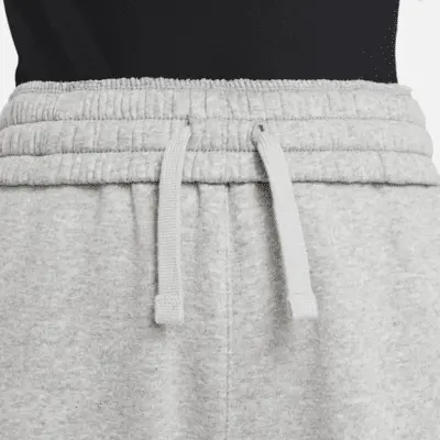 Брюки Nike Sportswear Club Fleece, цвет Dark Grey Heather/Base Grey/White — фото 4