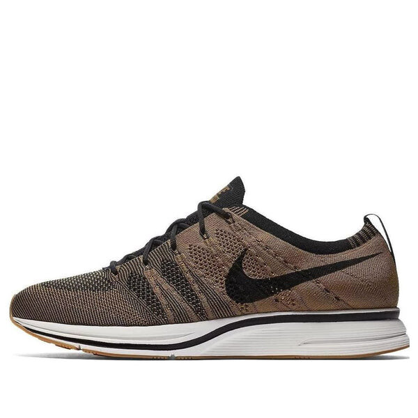 

Кроссовки flyknit trainer 'golden beige' Nike, золотой