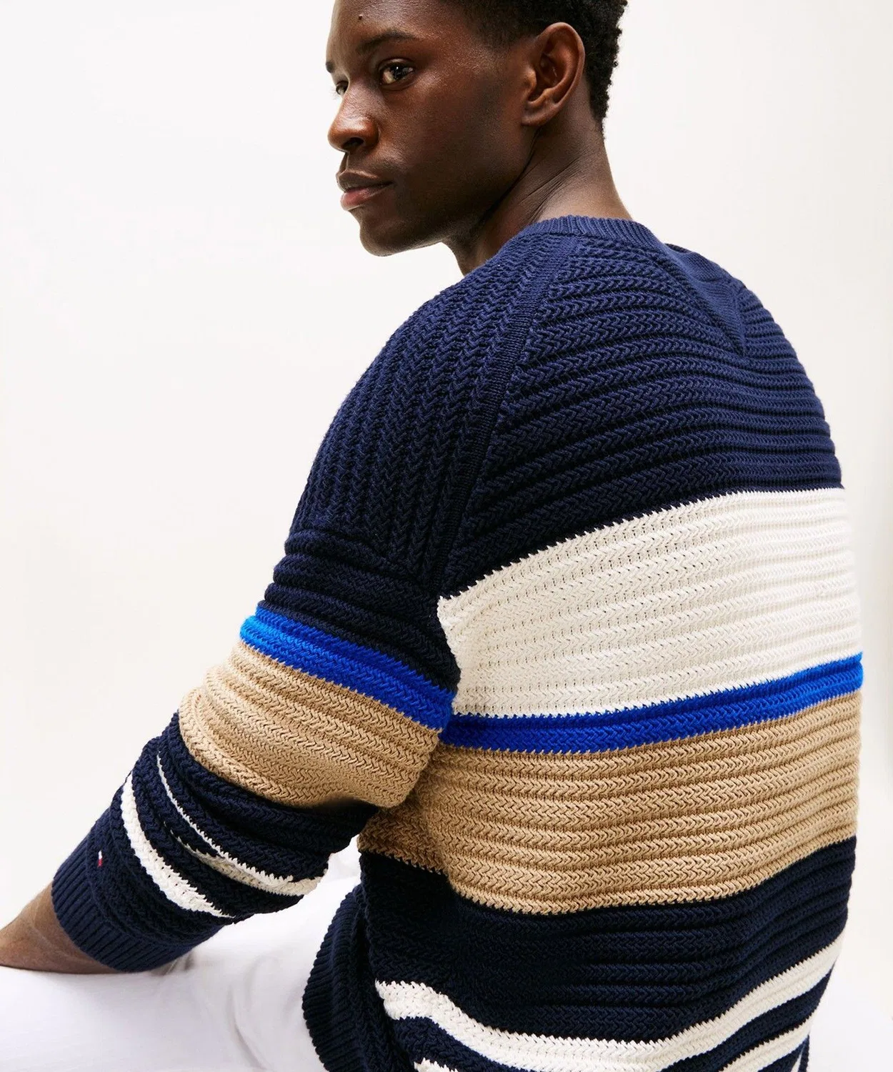 Свитер цветоблочный Tommy Hilfiger хлопковый синий — фото 4