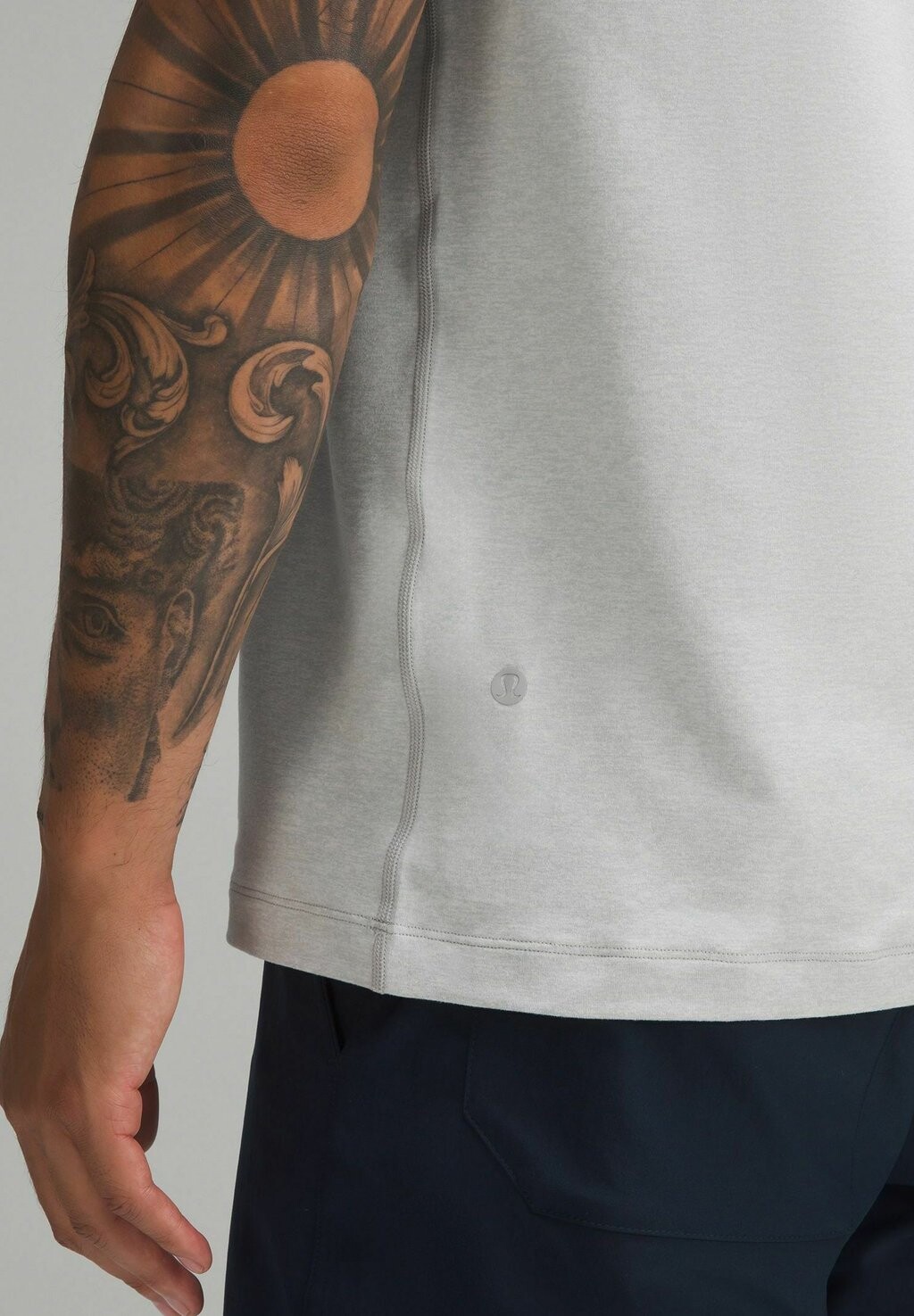 Базовая футболка Soft Jersey Short-Sleeve lululemon, цвет heathered vapor heathered silver drop — фото 4