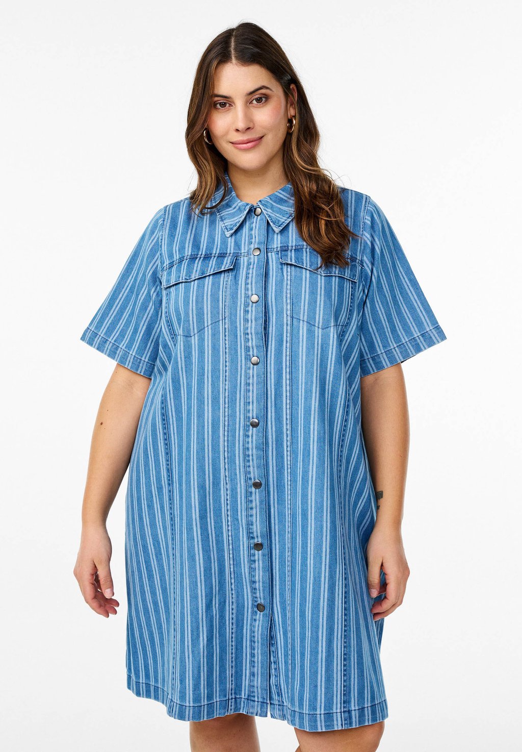 

Джинсовое платье MIT STREIFENMUSTER Zizzi, цвет Blue Denim Stripe