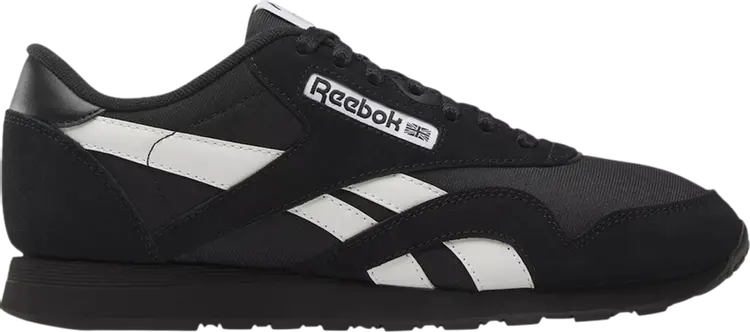 

Кроссовки VeeFriends x Classic Nylon 'Accountable Ant Pack - Black', черный