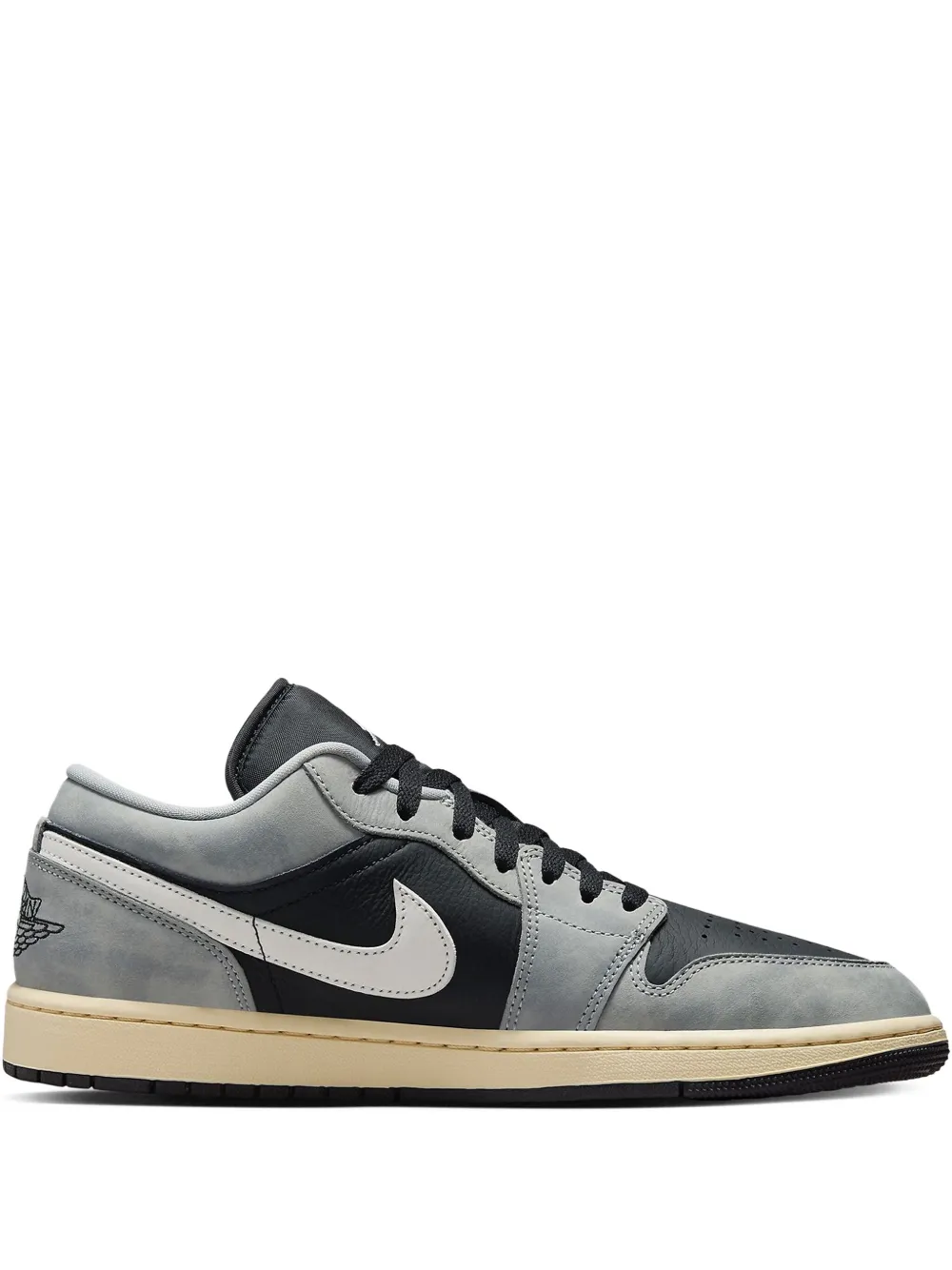 

Кроссовки Air Jordan 1 Low SE Light Smoke Grey, серый
