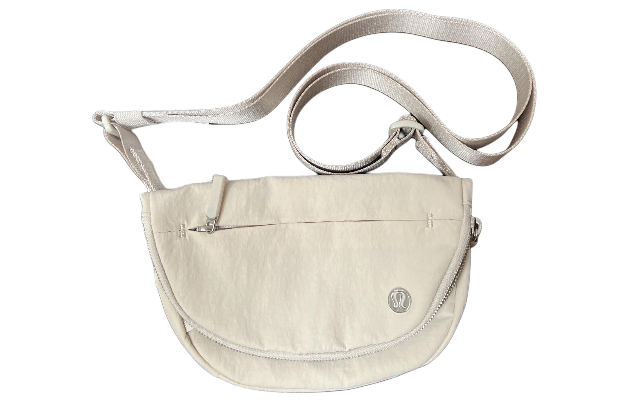 

Lululemon Нейлоновая наплечная сумка через плечо унисекс белый опал и серебро, Opal & Silver