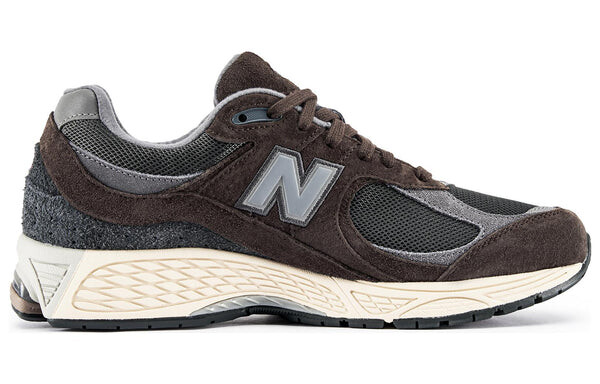 

Кроссовки New Balance 2002R 'Lunar New Year - Rich Earth', коричневый (размер RU 45.5)