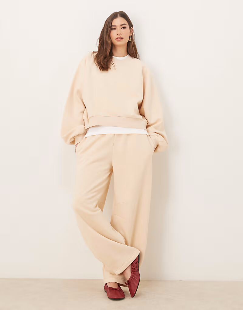 

Спортивные брюки-бочонки ASOS DESIGN серо-коричневого цвета