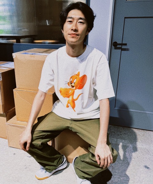 

TOM&JERRY Футболка с коротким рукавом, свободного кроя, пигментированная, с принтом Tom & Jerry, белая