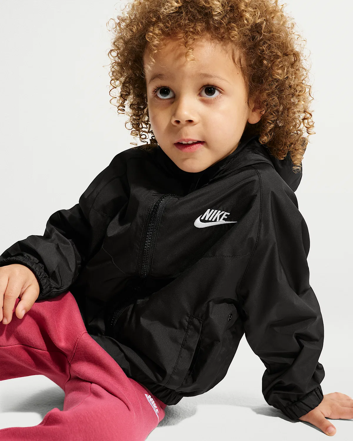 Детская ветровка Nike New Chevron Windrunner, Black — фото 3