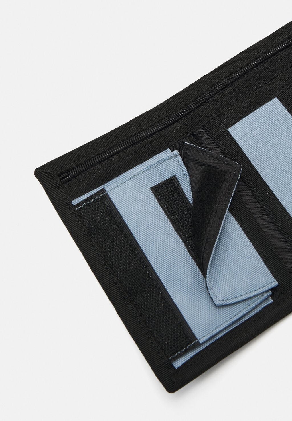 

Кошелек Alec Wallet Unisex Carhartt WIP, светло-синий