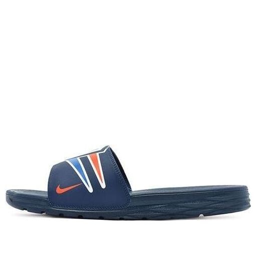 

Тапочки benassi solarsoft nba 'college navy' Nike, синий