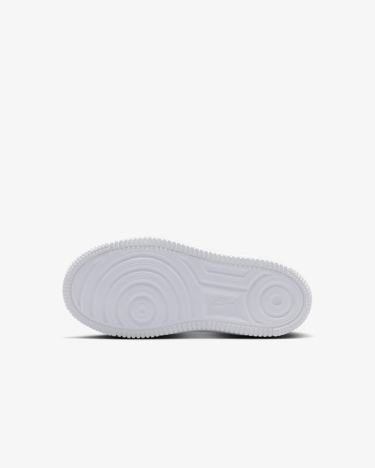 Детские кроссовки Nike Force 1 Low Essential+, Light Smoke Grey/Smoke Grey/Dark Smoke Grey — фото 2