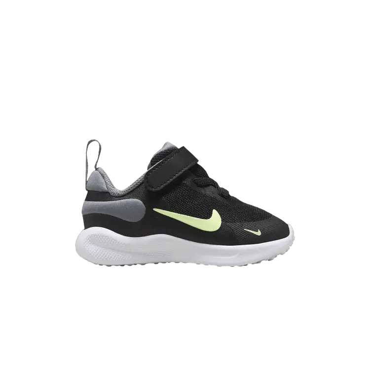 

Кроссовки Nike Revolution 7 TD Black Barely Volt, черный