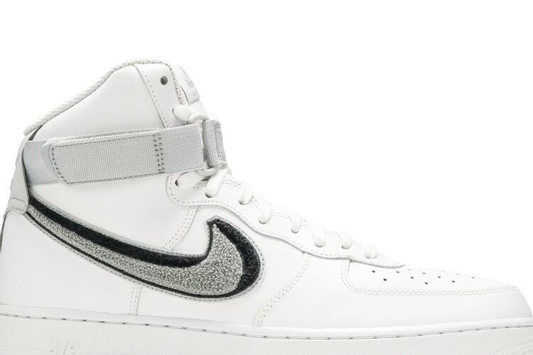 Кроссовки Nike Air Force 1 High '07 LV8 'Chenille Swoosh', белый — фото 2