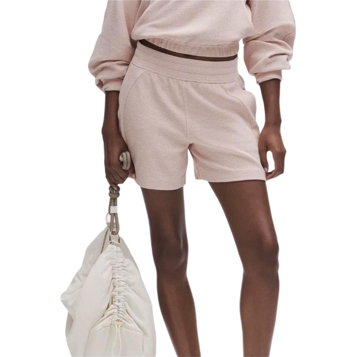 

Шорты Casual Scuba Series 5' Women's Lululemon, mixed color smoke розовый/hmkb