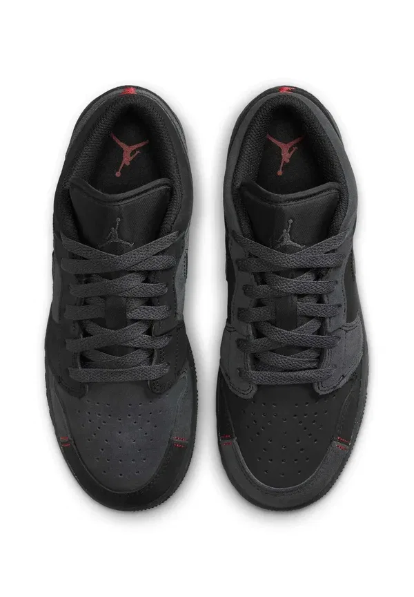 Кроссовки Craft Jordan, dk smoke grey/black/varsity red, тёмно-серый дымчатый/чёрный/красный университетский — фото 3