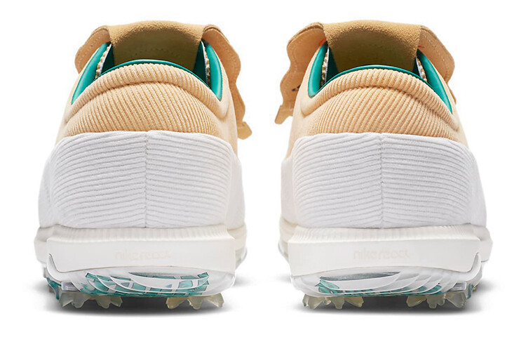

Кроссовки Nike Air Zoom Victory унисекс