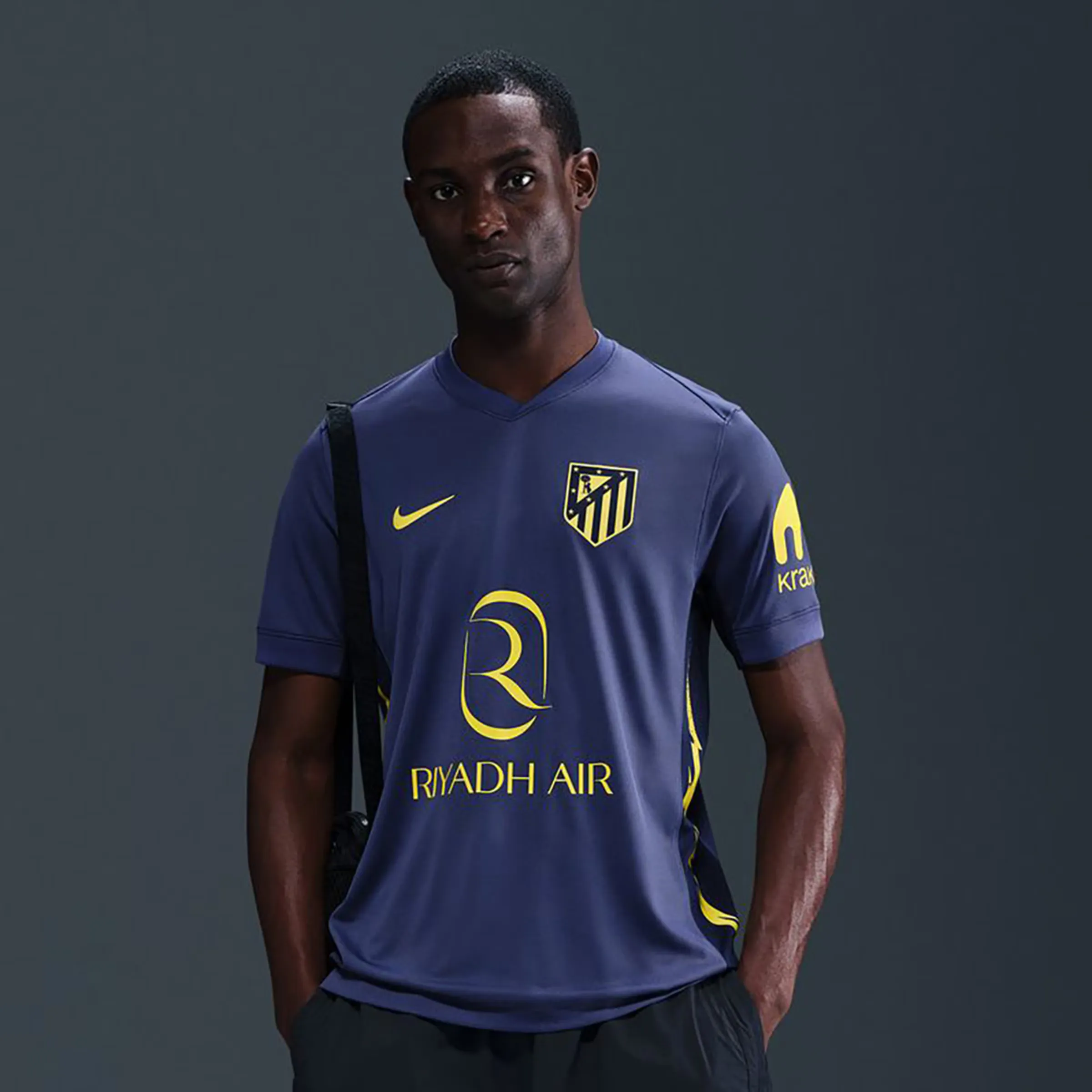 

Футболка мужская гостевая Атлетико Мадрид 2025-2026 Stadium Nike, синий