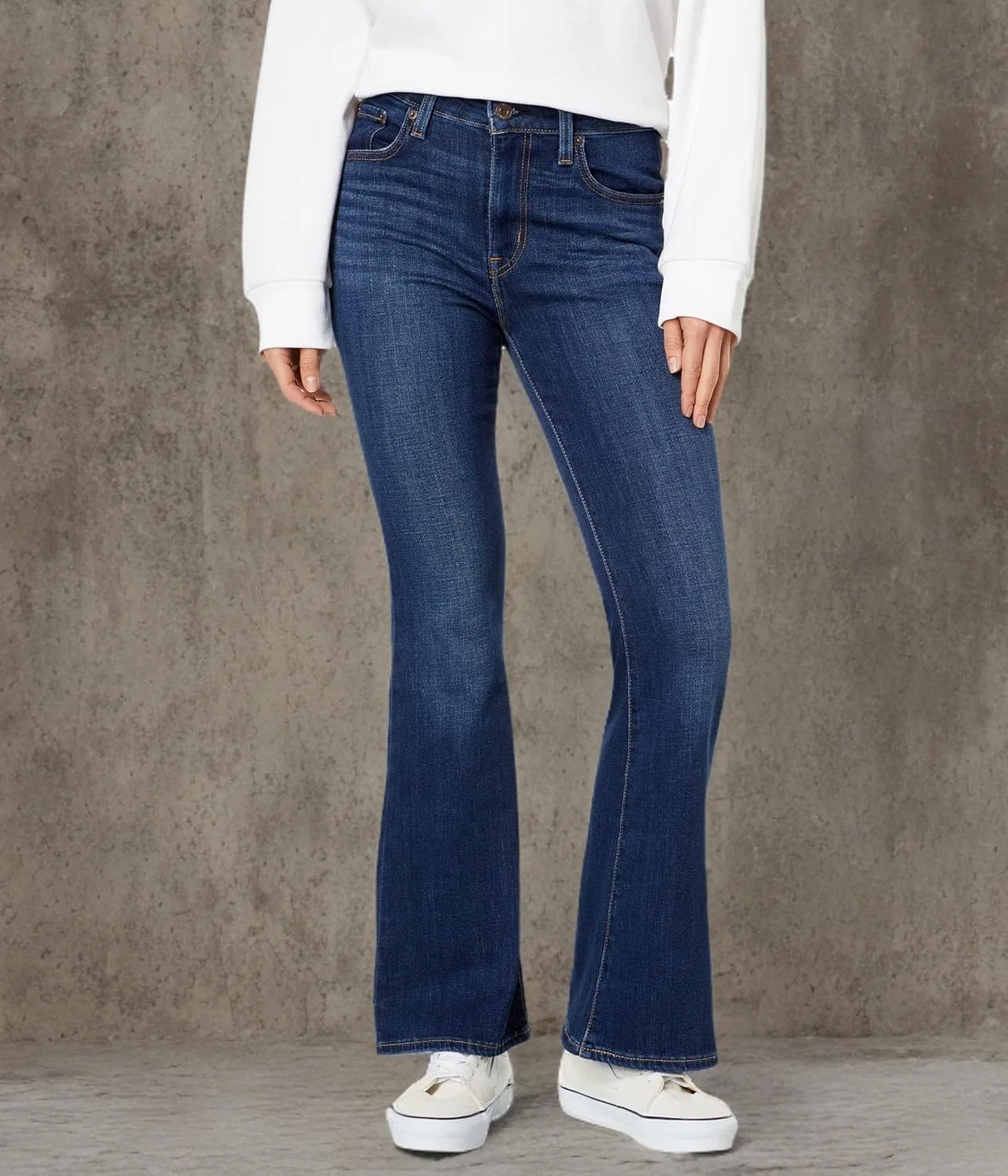 Джинсы Levi's 726 High Rise Flare, темно-индиго потертый — фото 4