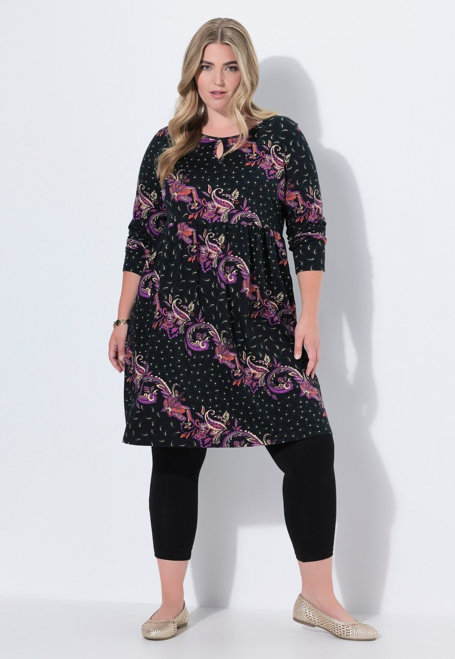 

Платье Ulla Popken PAISLEY SWIRL EMPIRE, Black