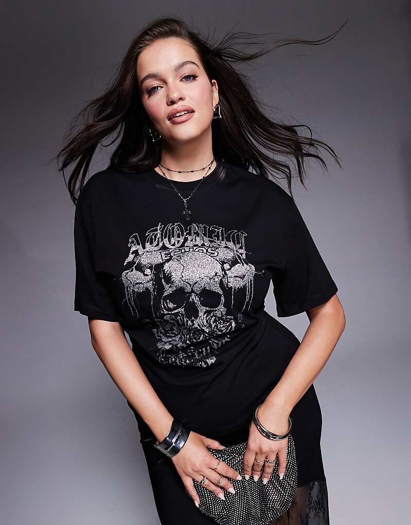 

Черная футболка с черепом и корсетом ASOS DESIGN Curve