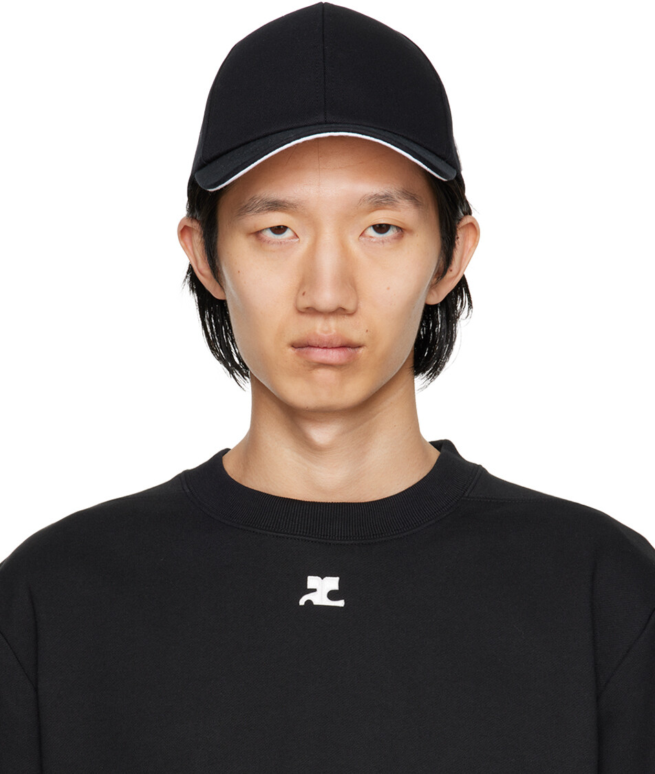 

Черная классическая кепка Courreges
