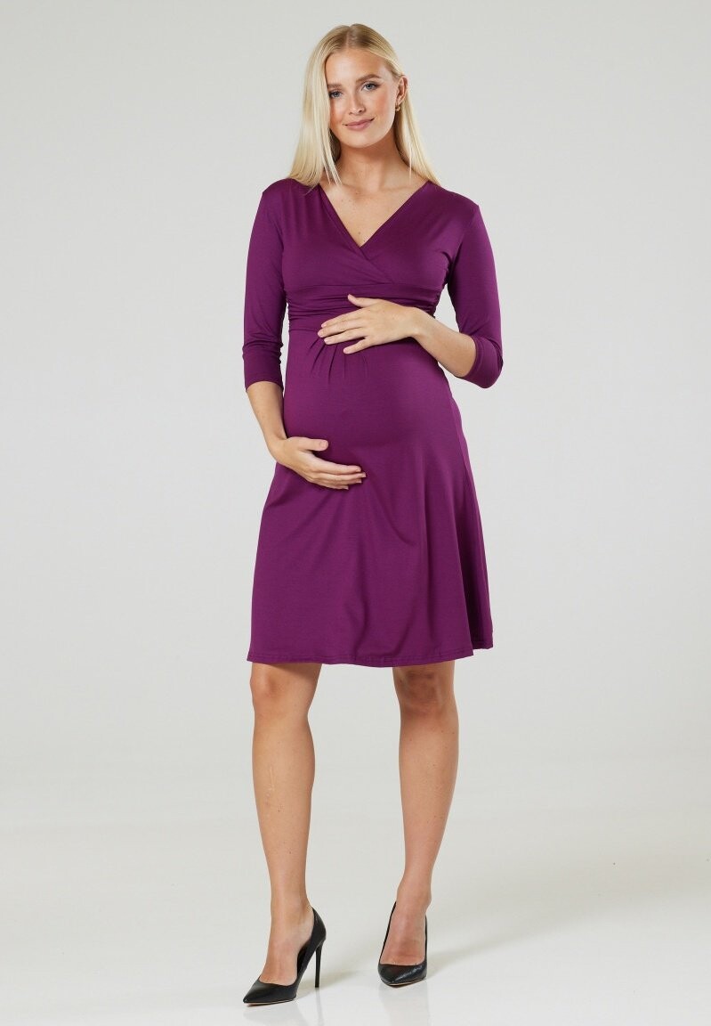 

Платье из джерси FLARED MATERNITY 3/4 SLEEVES Chelsea Clark, цвет Berry