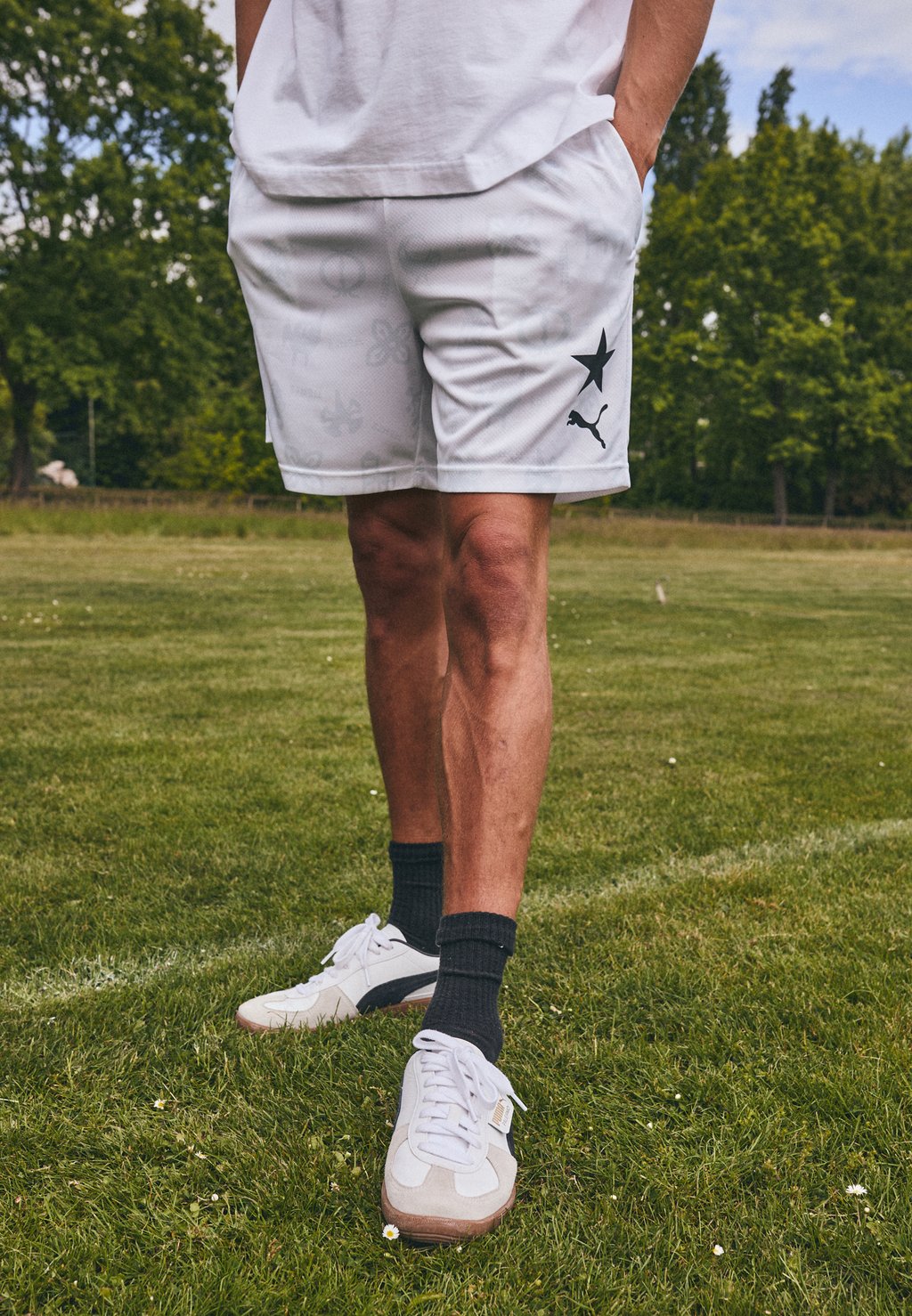 

Спортивные шорты GFA RELAXED SHORTS - National team wear Puma, белый
