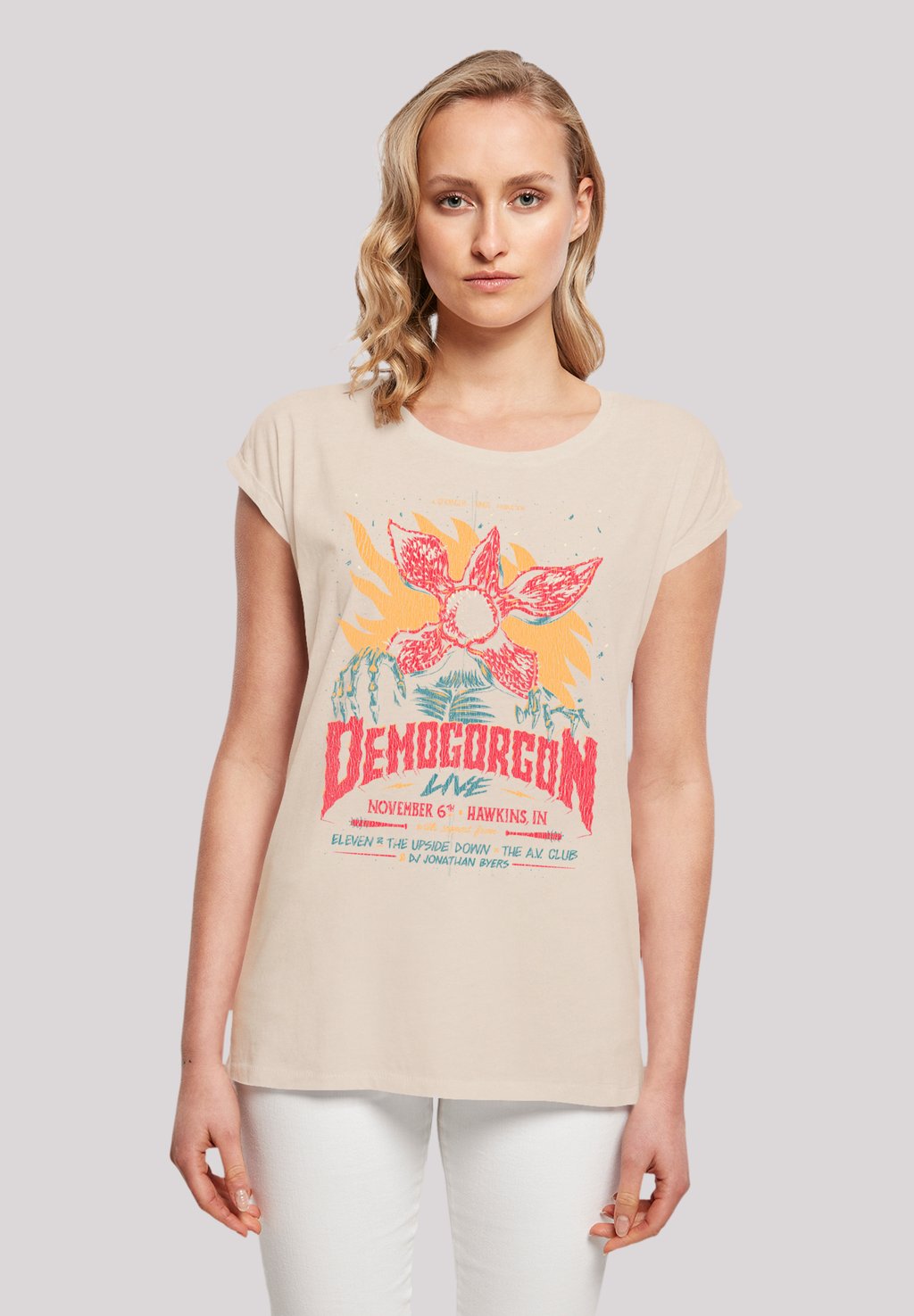 

Футболка с принтом STRANGER THINGS DEMOGORGON POSTER NETFLIX TV SERIES F4NT4STIC, песочный