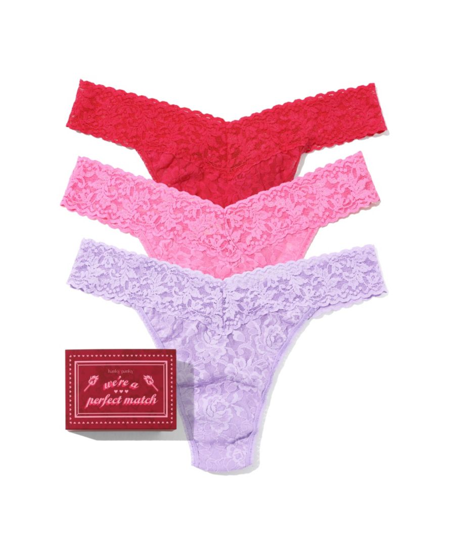 

Женские трусики-стринги Signature Lace Original Rise, комплект из 3 штук Hanky Panky, Lavender Fields, Taffy, Coral