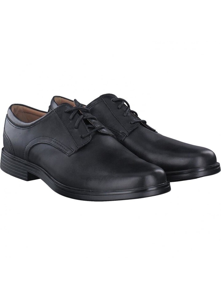 

Элегантные туфли на шнуровке Clarks, черный