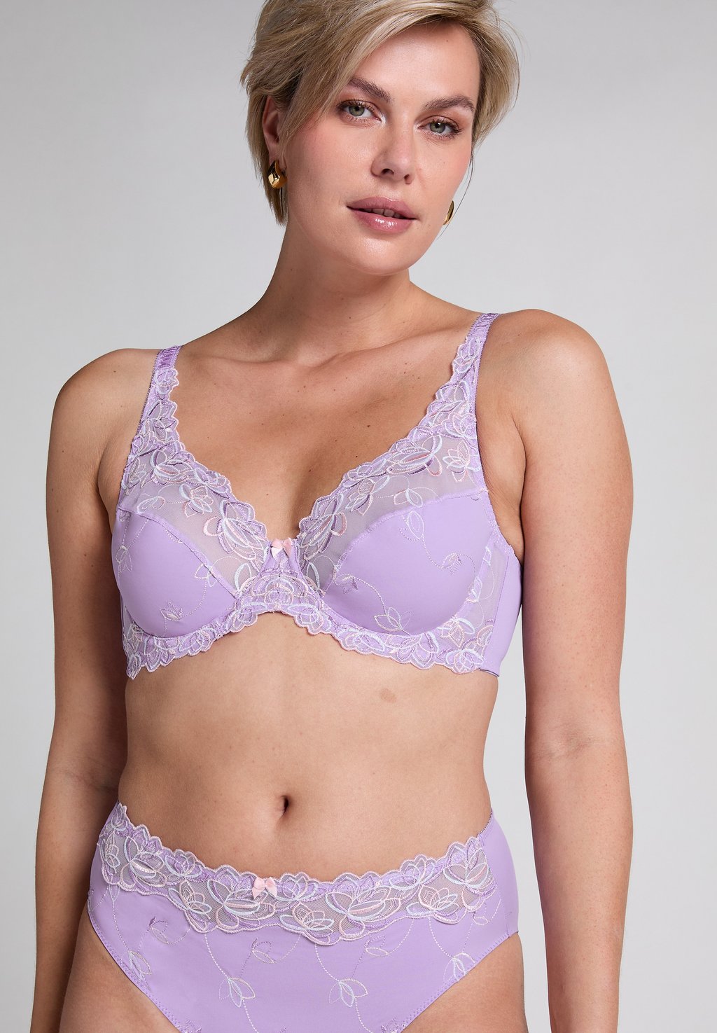 

Бюстгальтер на косточках DIVA - T-shirt bra Hunkemöller, сиреневый