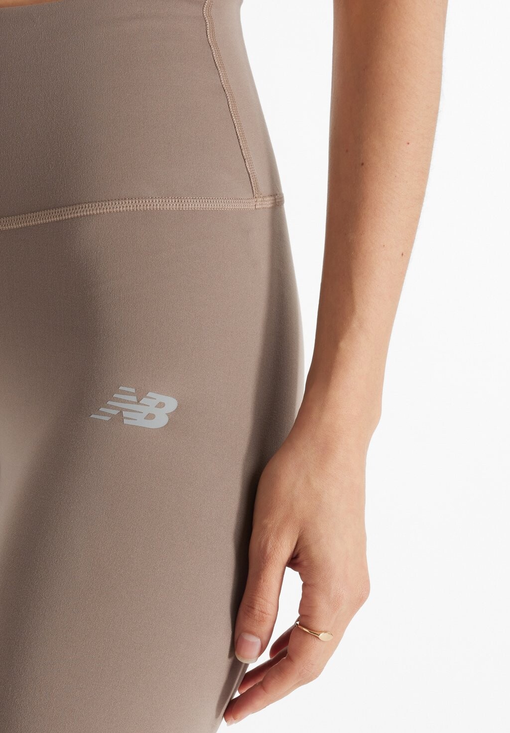 

Тайтсы HARMONY HIGH RISE New Balance, светло-коричневый